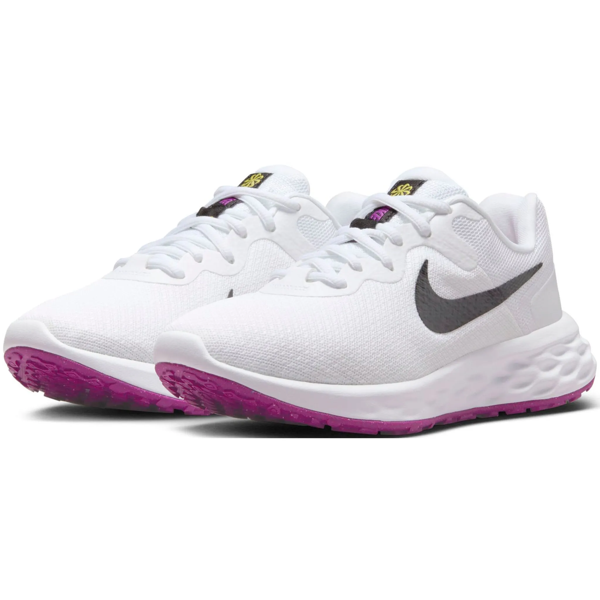 

Кроссовки Nike "REVOLUTION 6 NEXT NATURE", белый