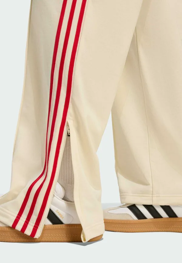 Свободные спортивные штаны firebird Adidas Originals, Cream White Better Scarlet — фото 3