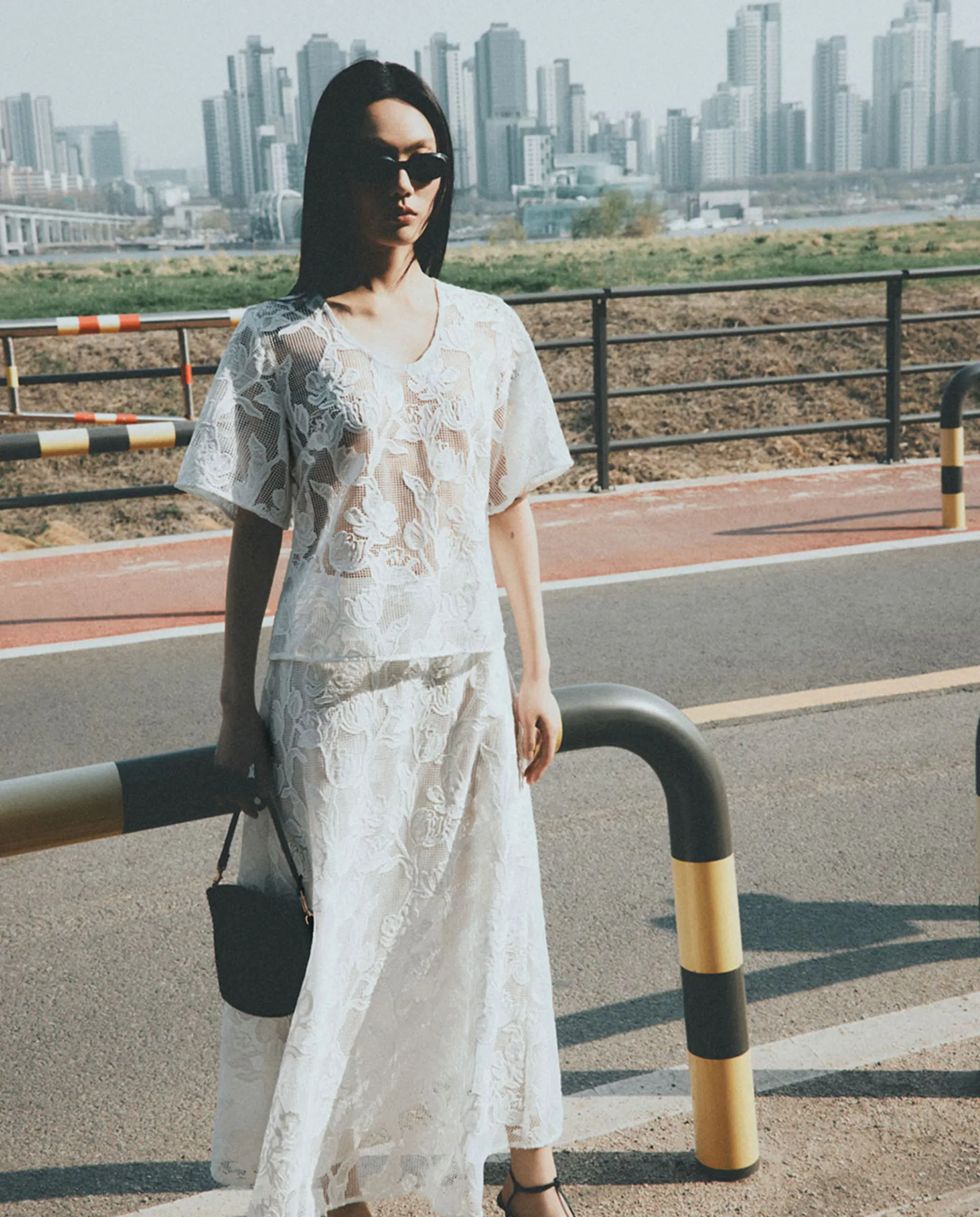 

Красная юбка Sfera, белый