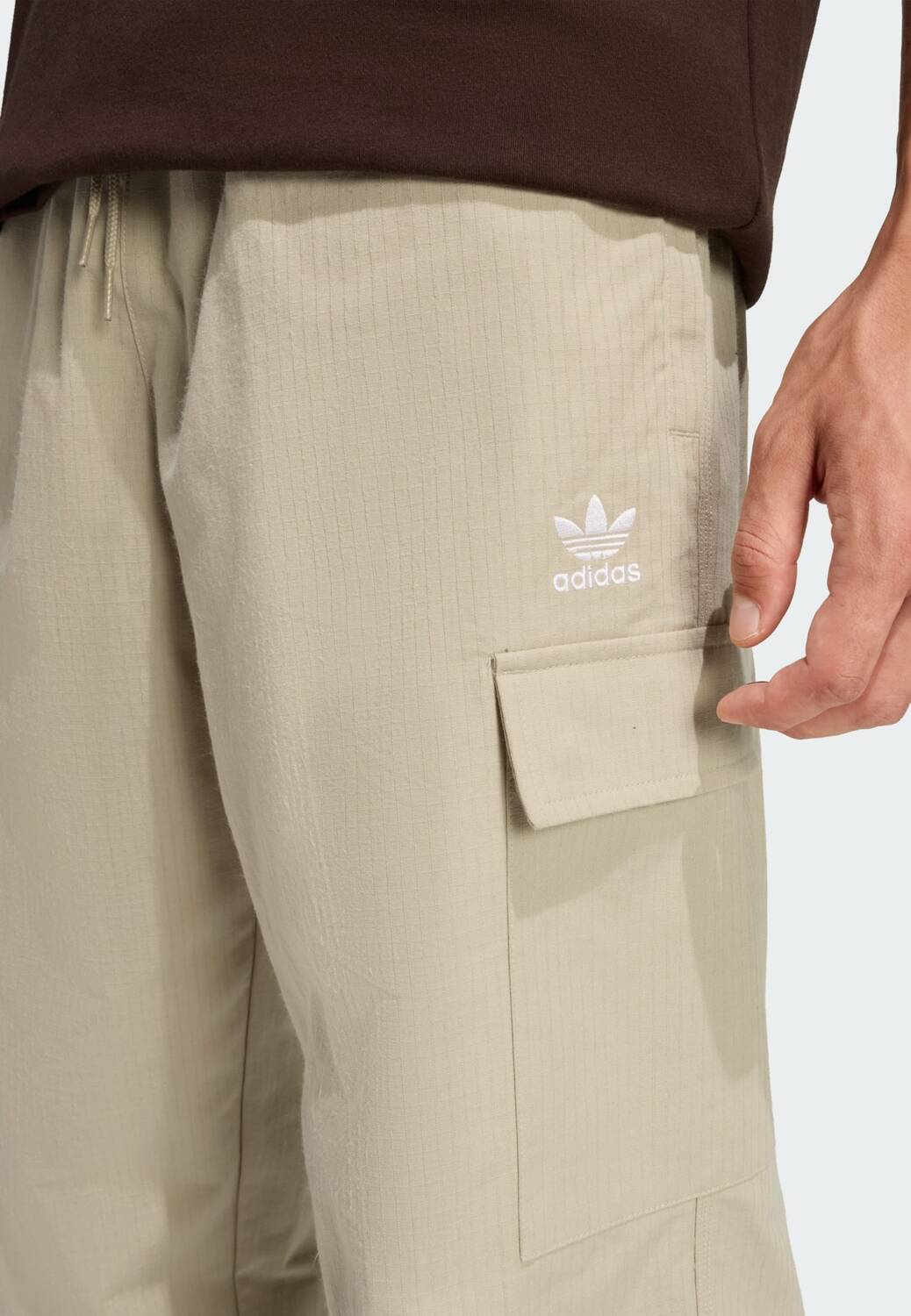 Adidas Originals Широкие брюки 'Trefoil Essentials' в бежевом цвете — фото 4