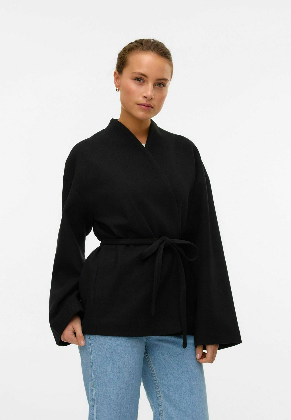 

Короткое пальто Vero Moda, черный
