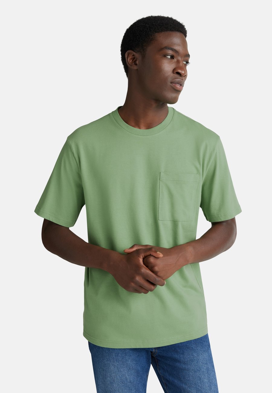 

Футболка United Colors of Benetton WITH POCKET , Green
