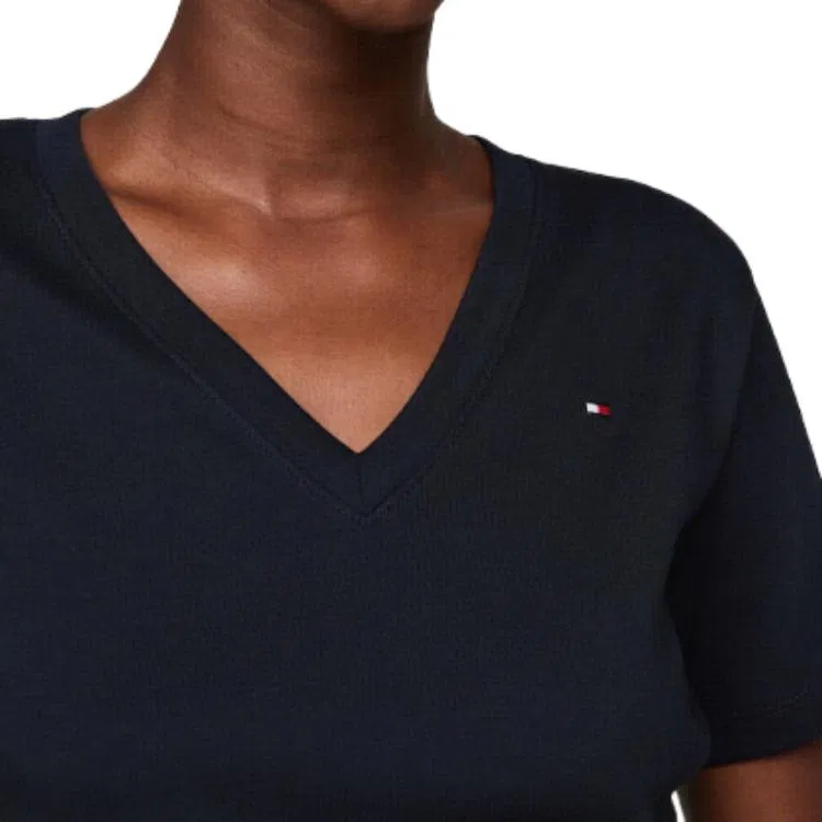 Футболка женская с V-образным вырезом темно-синяя Tommy Hilfiger — фото 3