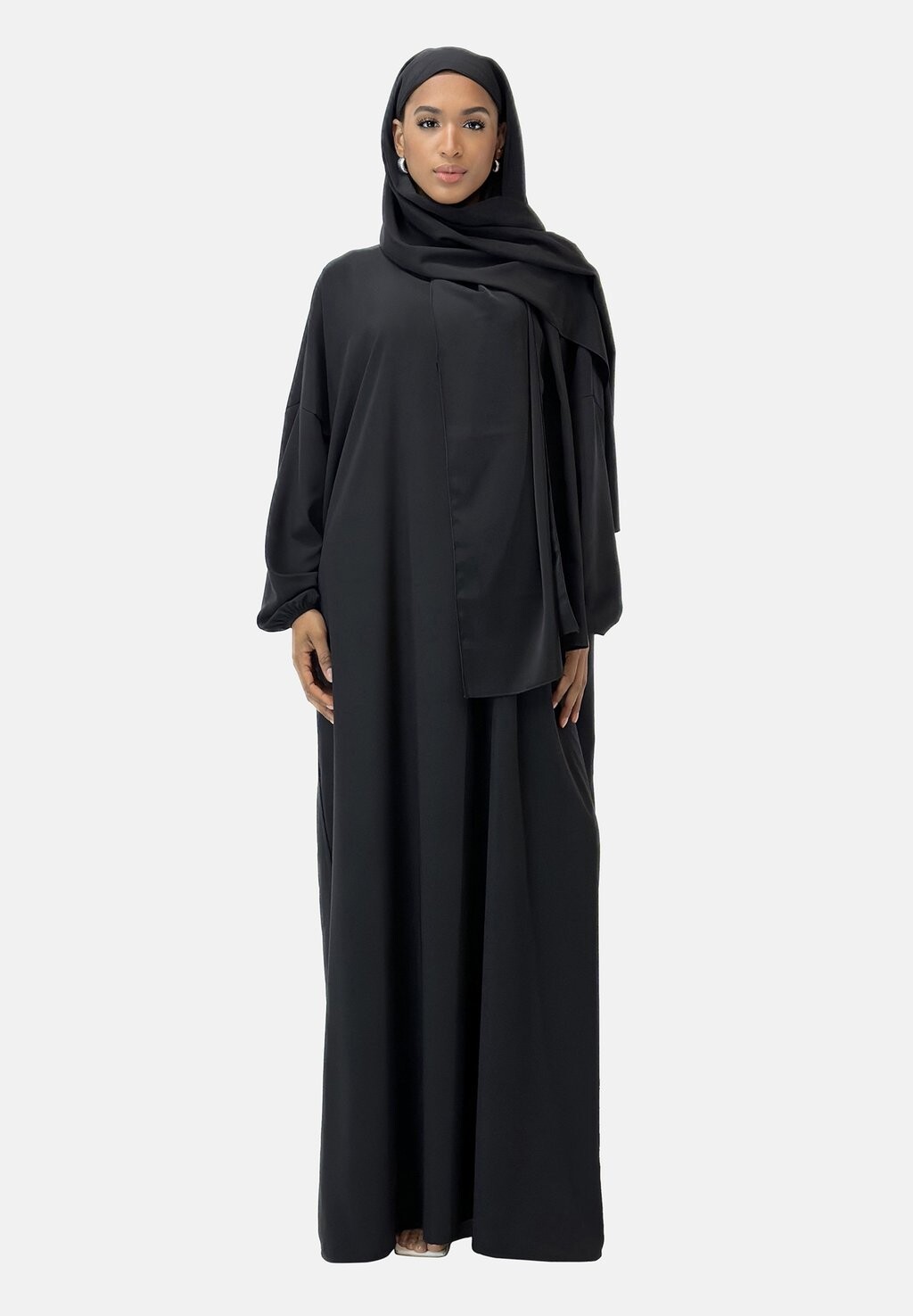 

Платье макси ABAYA Elara, черный