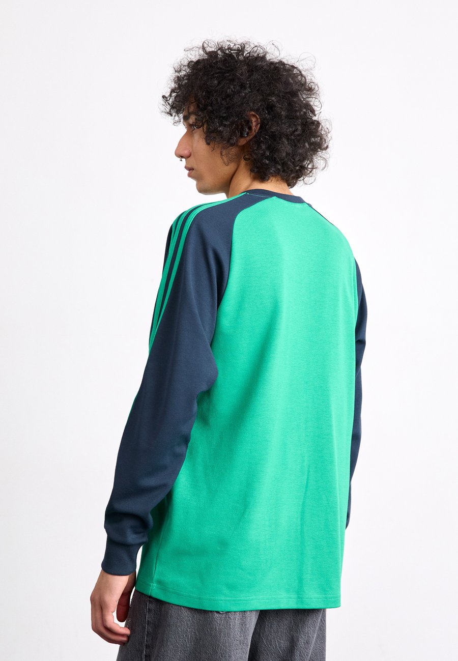 Топ Adidas Originals Long sleeved top, Semi Court Green/Green — фото 3