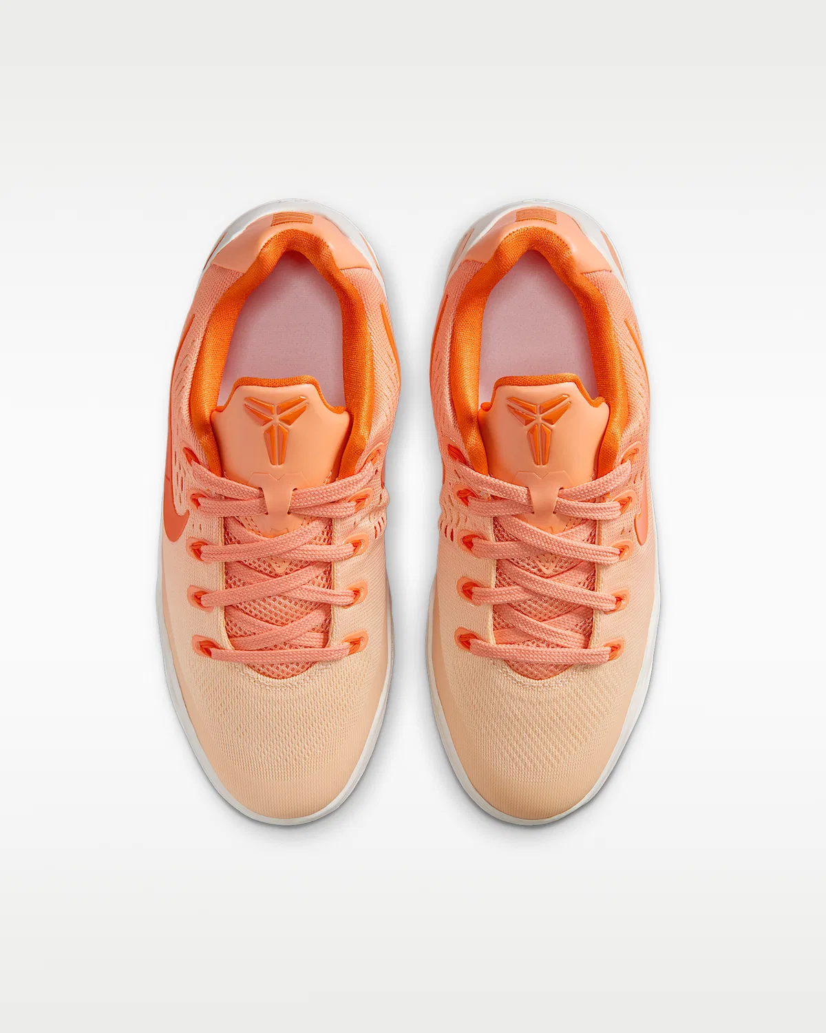 Детские баскетбольные кроссовки Kobe IX Low EM, Orange Frost/Brilliant Orange/Summit White/Ice Peach — фото 4