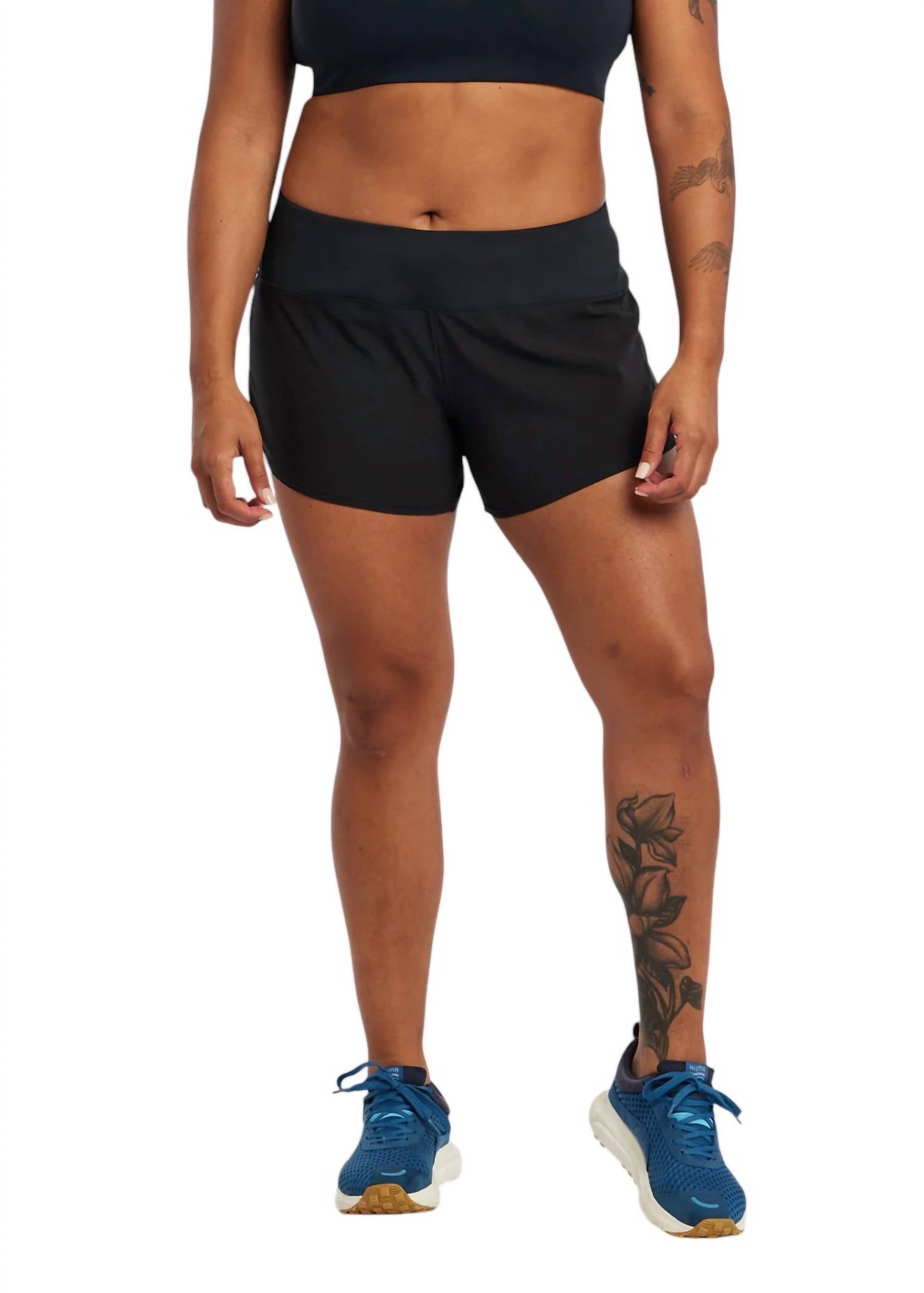 

Женские шорты Roga черного цвета Oiselle