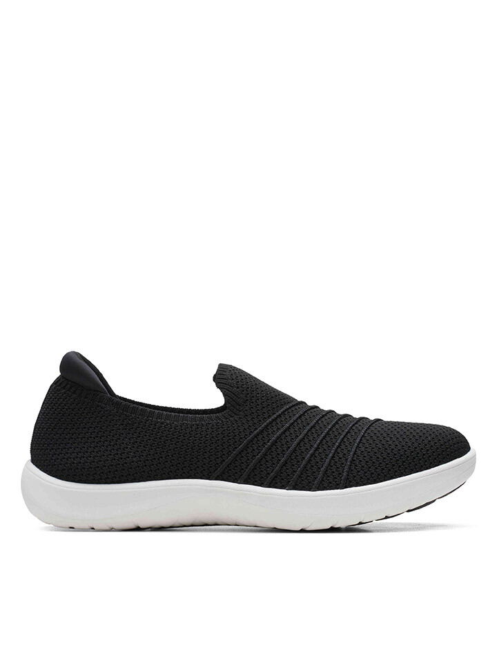 

Шлепанцы Clarks Adella Step, черный