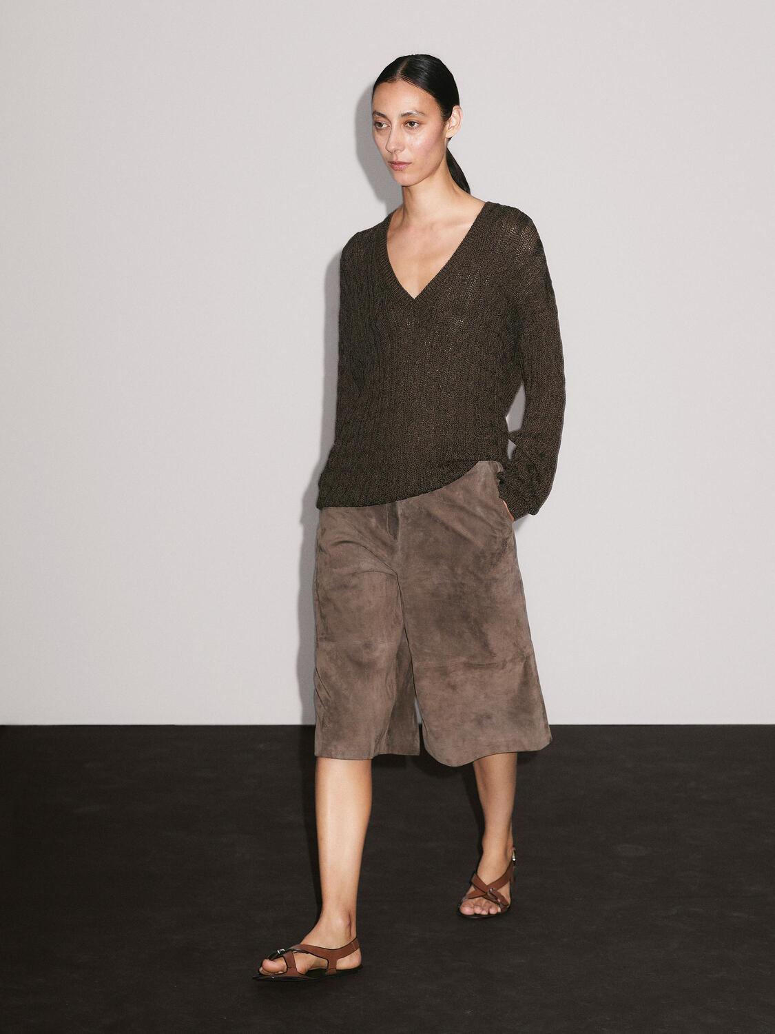 

Свитер косой вязки с V-образным вырезом Massimo Dutti, Greenish