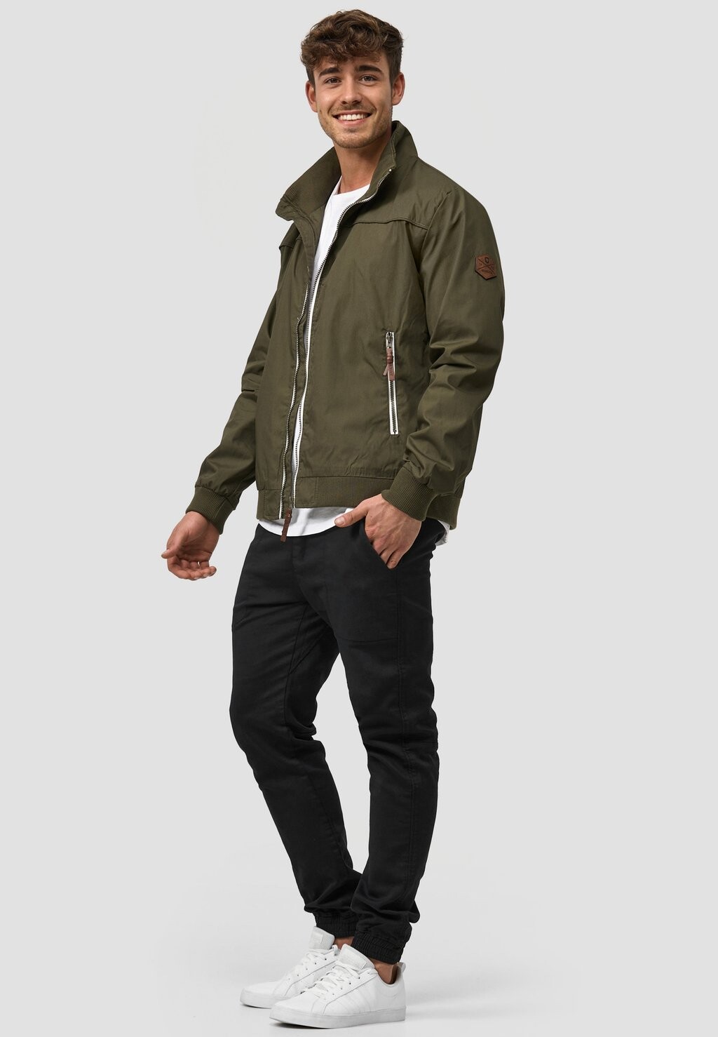 

Демисезонная куртка INDICODE JEANS, цвет army