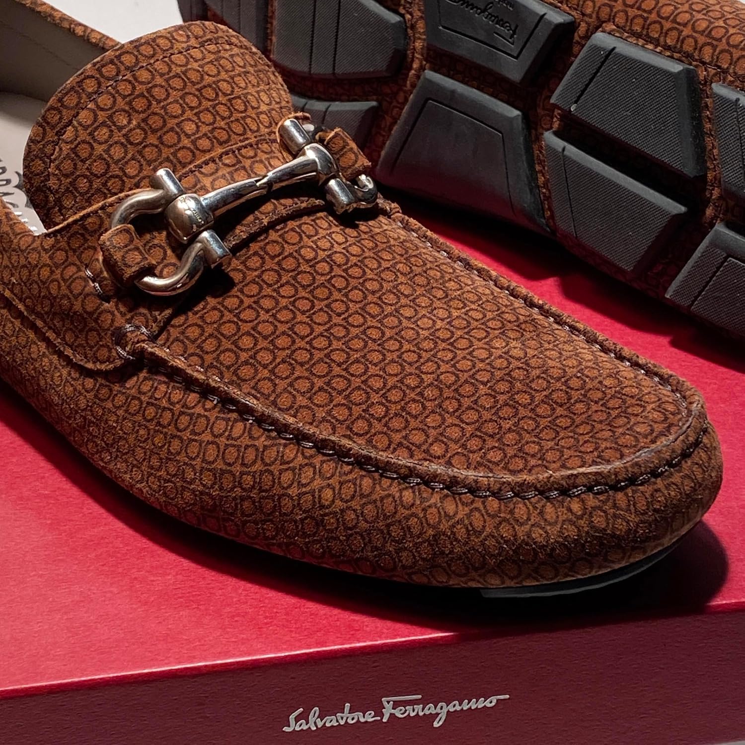 Мужские замшевые мокасины-драйверы Ferragamo Gancini Bit Parigi 17 Brown (Salvatore), initial — фото 4