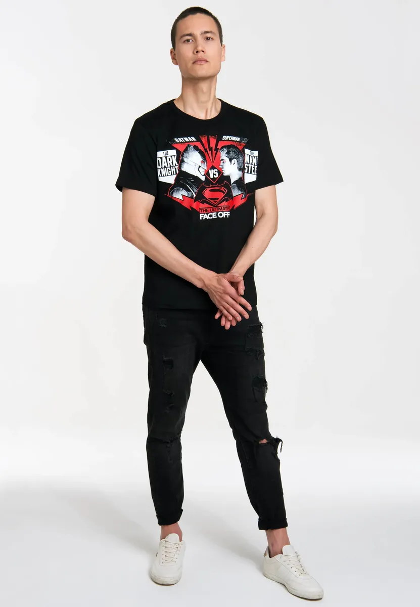 

Футболка Logoshirt "Бэтмен против Супермена" с крутым принтом спереди, черный