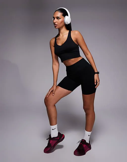 Черная бесшовная майка Nike Pro Training Dri-FIT — фото 3