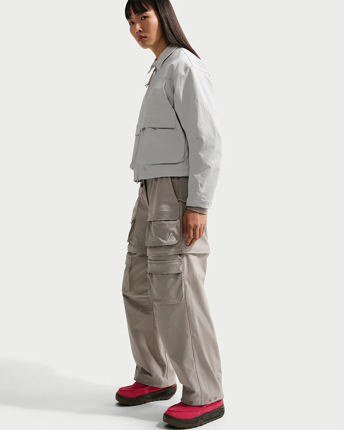 Женские штаны с отстегивающимися штанинами Nike ACG "Smith Summit", College Grey/Grey Fog/Photon Dust/Summit White — фото 4