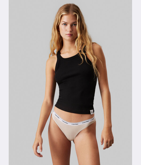 

Стринги Calvin Klein Underwear, бежевый