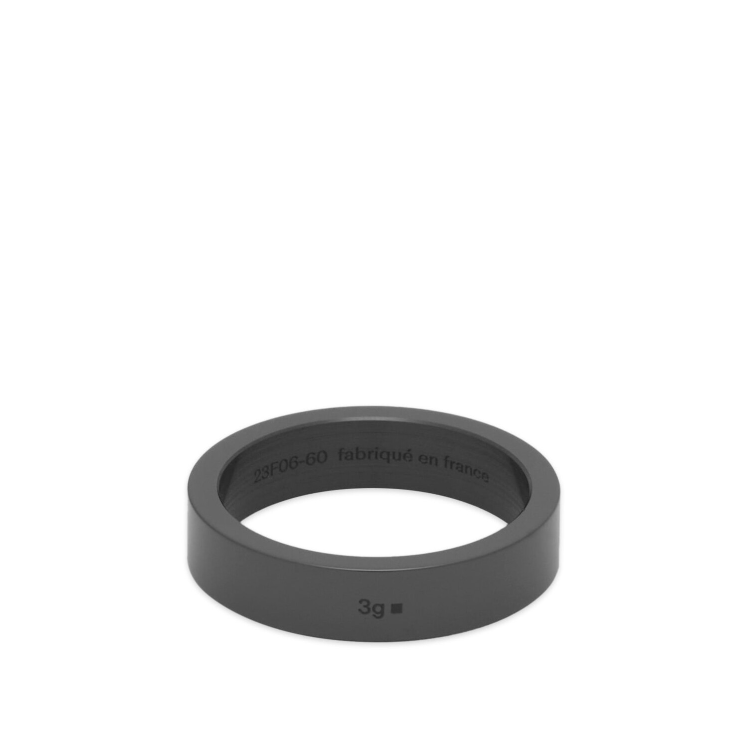 

Кольцо Le Gramme 3G Polished Ceramic Ribbon Ring, цвет Black Ceramic