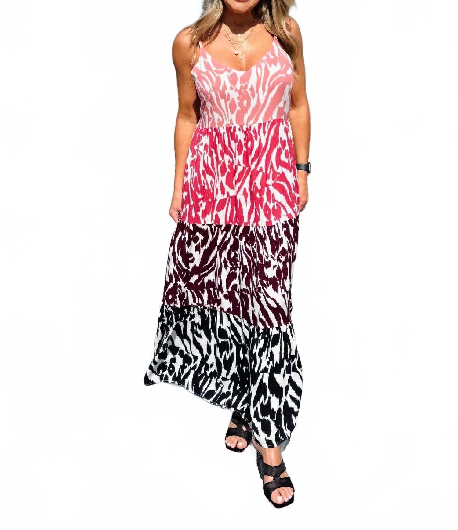 

Макси-платье в бордовом цвете TRIBAL