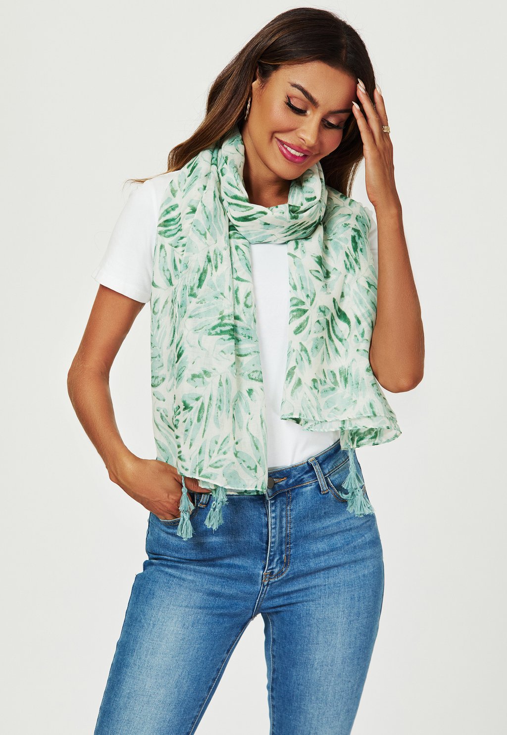 

Шарф TROPICAL LEAF TASSEL FS Collection, зеленый