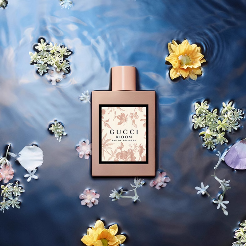 GUCCI Floral Joy Velvet Mist набор помады и духов туалетная вода White Flower Neroli 50 мл+3,5 г — фото 4