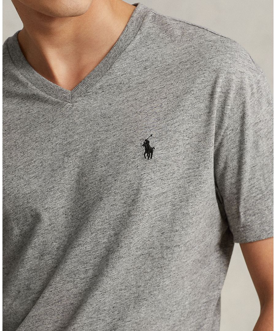 Мужская классическая футболка с V-образным вырезом Polo Ralph Lauren, Dark Gray Heather — фото 3