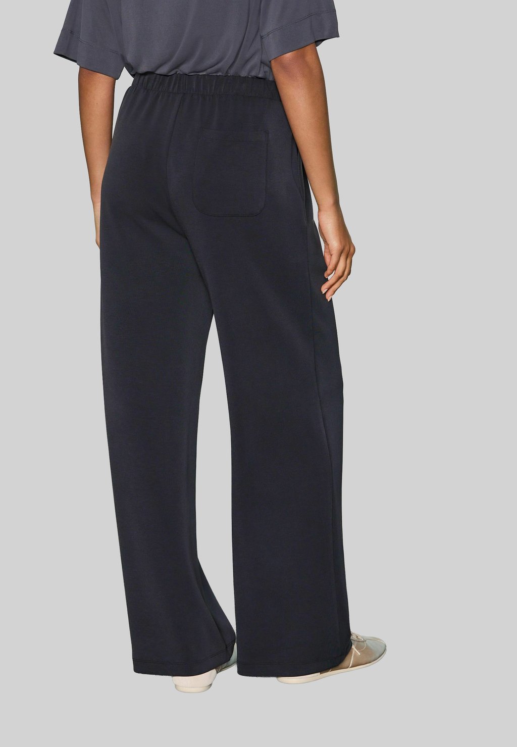 Брюки REGULAR FIT - SLINKY SUPERSOFT WIDE LEG PULL ON. Next, цвет New Black — фото 2