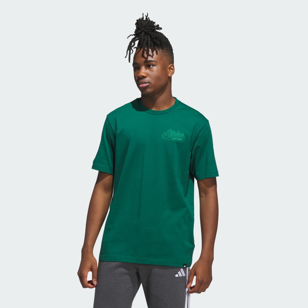 

Футболка Adidas Varsity Banner Graphic Tee, цвет Collegiate Green