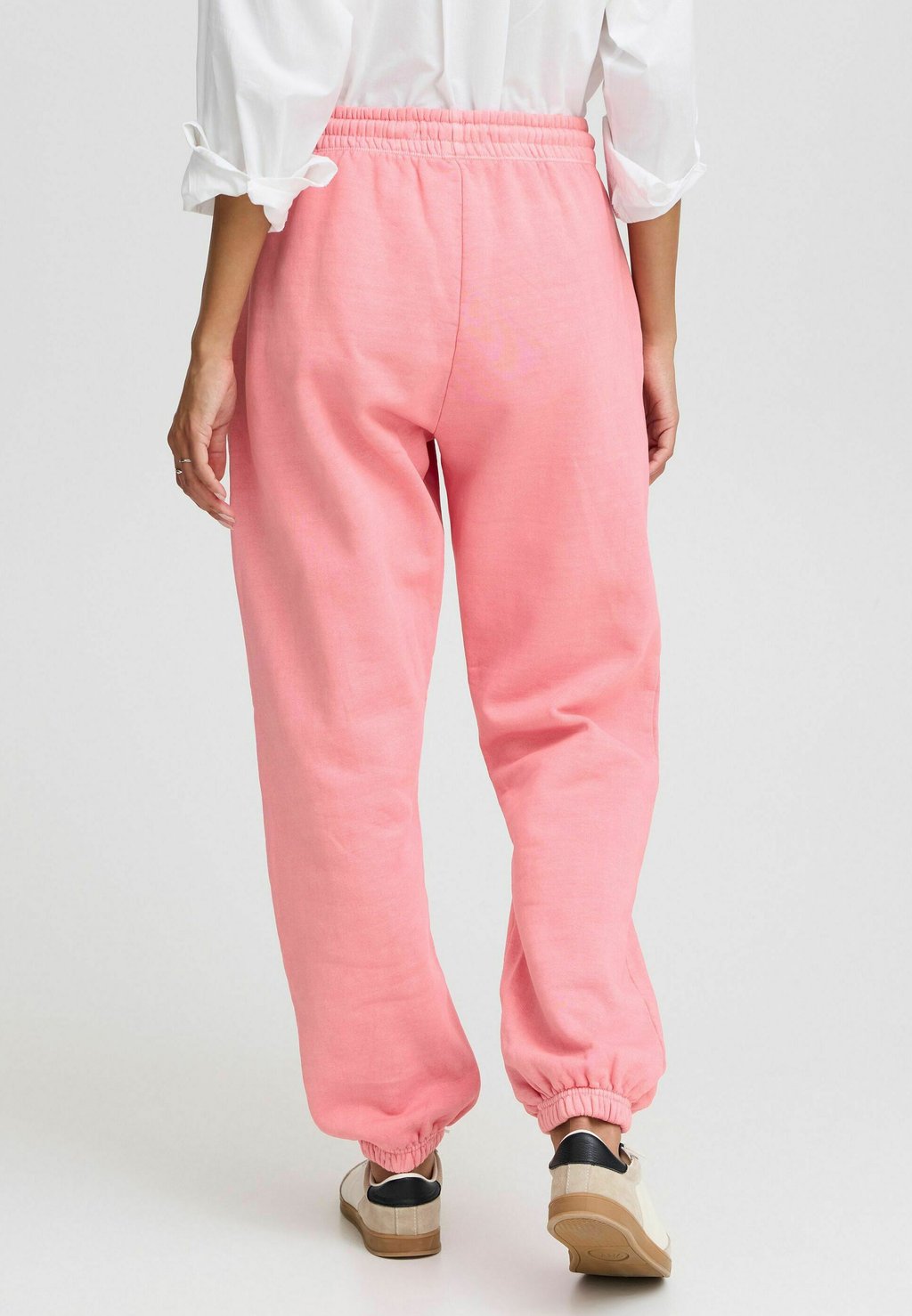 

Спортивные брюки RUBI TheJoggConcept, светло-розовый