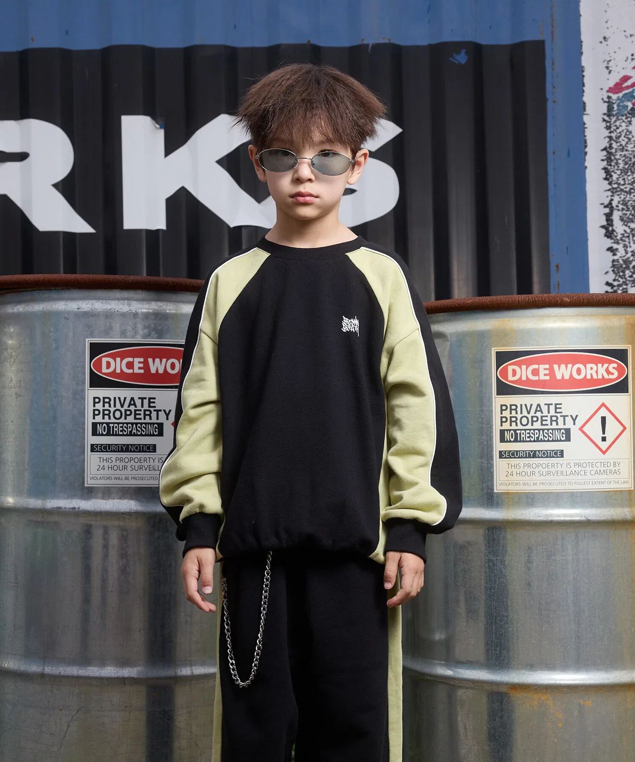 Детский свитшот Kids Tag Color Block Crewneck Brownbreath Kids, чёрный