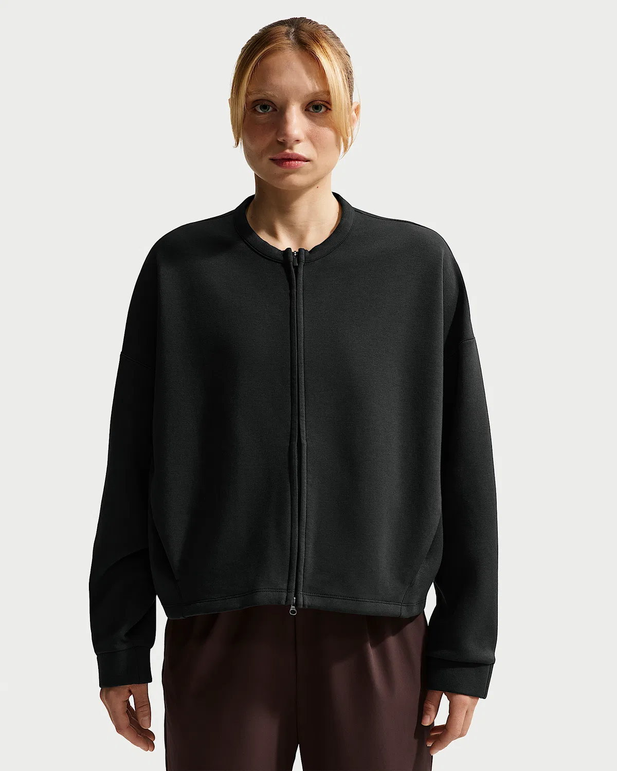 Женская футболка Nike 24.7 ImpossiblySoft Dri-FIT с капюшоном и полной застежкой-молнией, Black/Black/Dark Smoke Grey