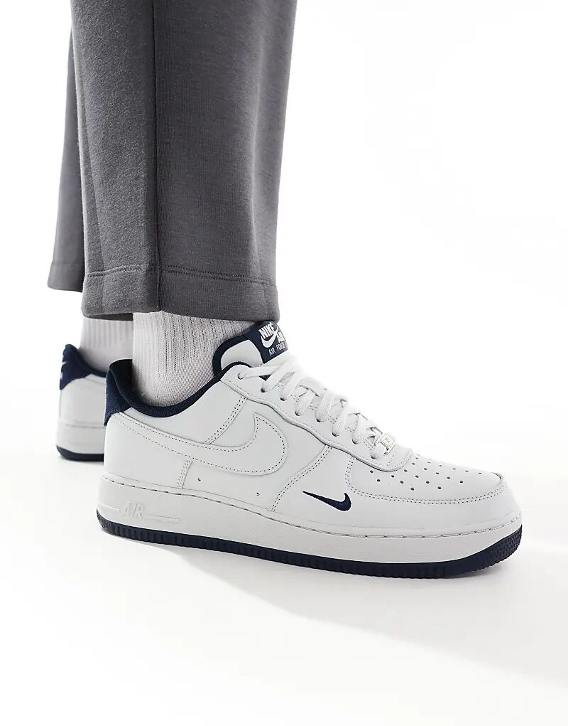 

Кроссовки Air Force 1 белого и синего цвета Nike