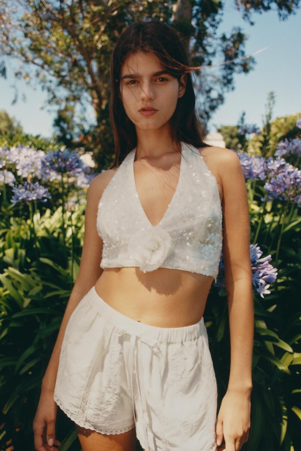 

Топ с пайетками и цветком ZARA, белый
