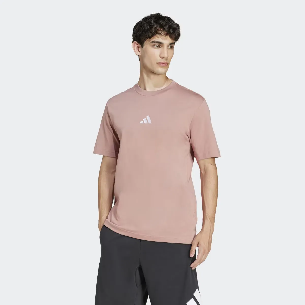 

Мужские Essentials Маленький Логотип Одинарный Джерси Футболка Adidas, красный