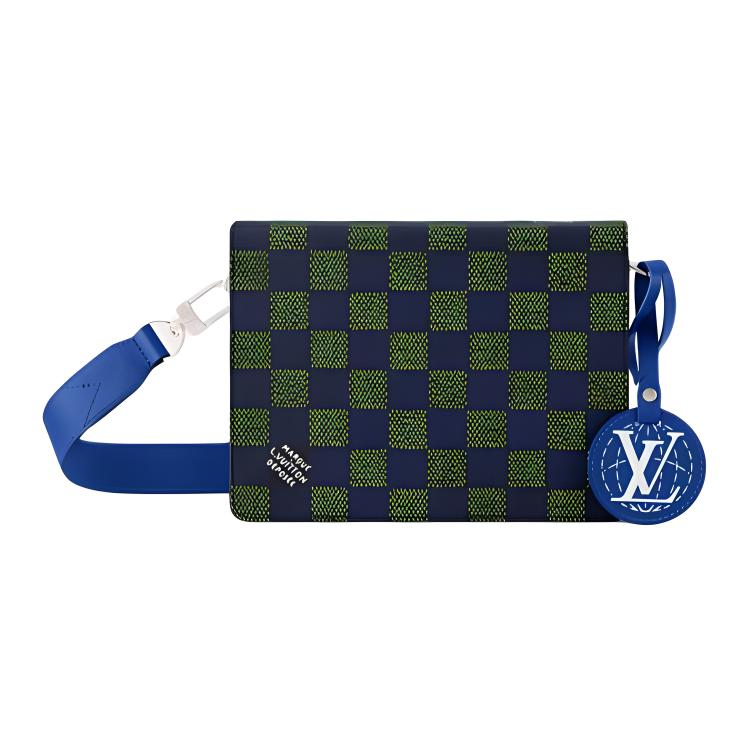 

LOUIS VUITTON Сумка через плечо