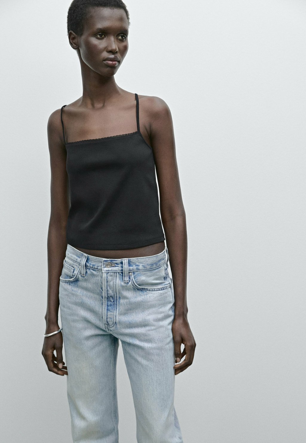 

Топ STRAPPY TRIM Massimo Dutti, черный