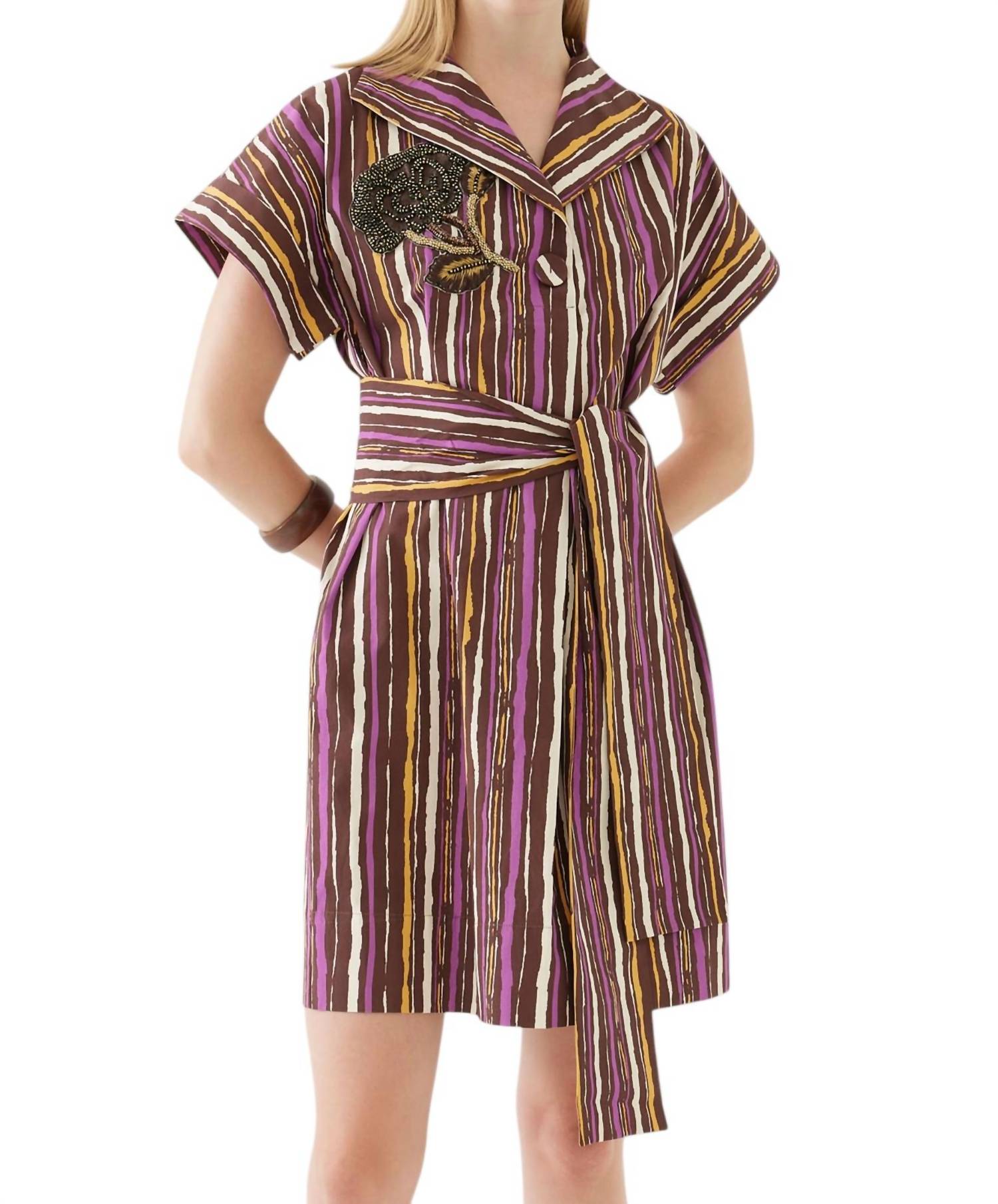 

Изящное платье в пурпурном цвете EXQUISE