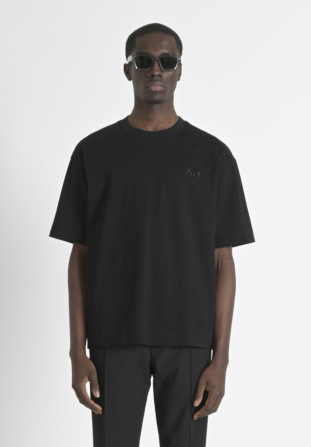 

Базовая футболка BOXY FIT WITH EMBROIDERED LOGO Antony Morato, черный