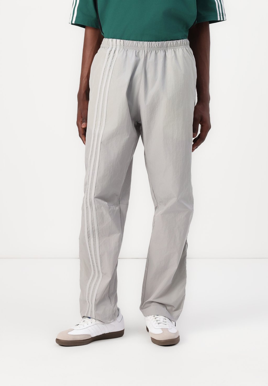 

Спортивные брюки SIDE adidas Originals, серый