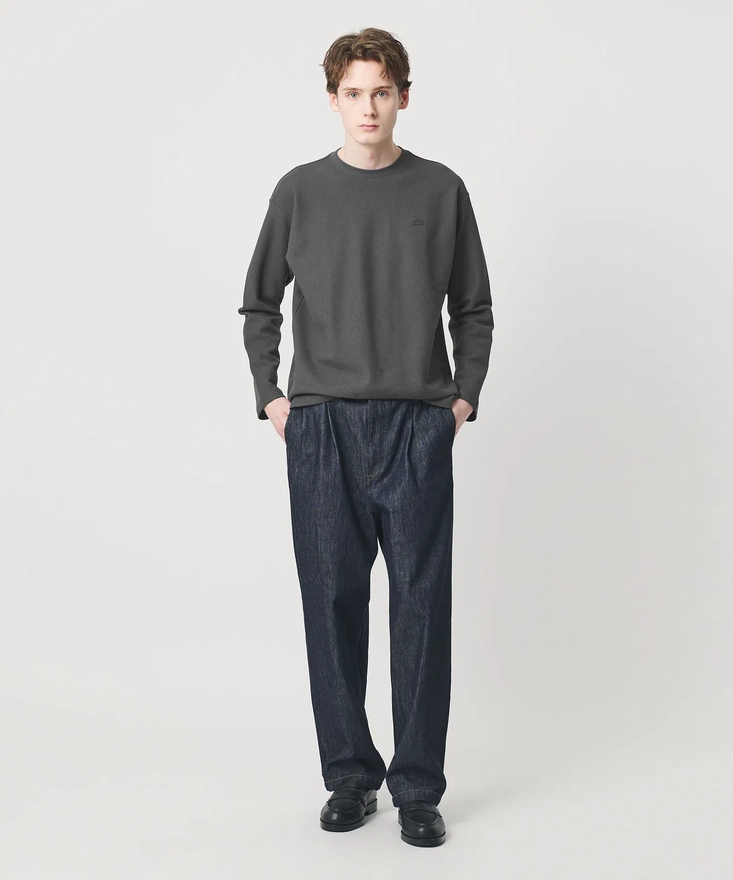Мужская футболка LACOSTE однотонная, с длинными рукавами, серая — фото 3
