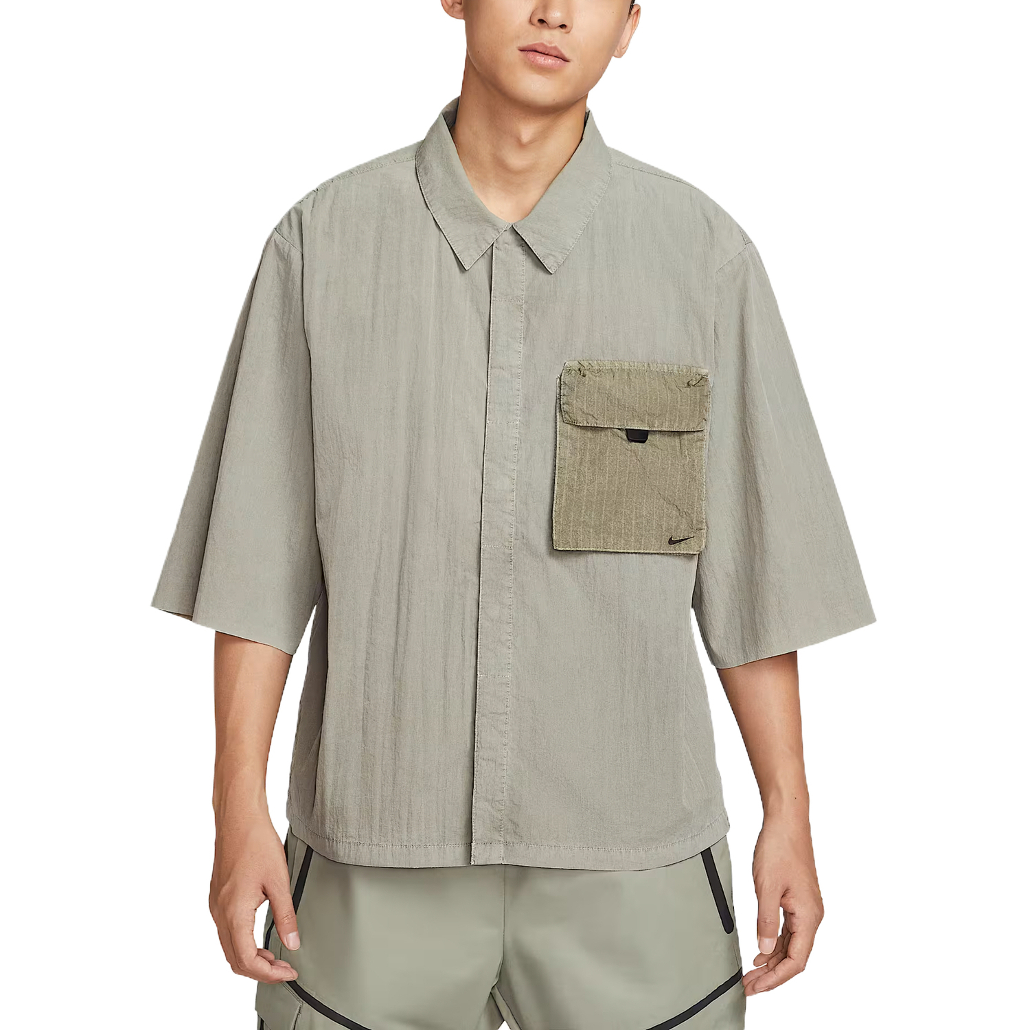 

Nike Мужская футболка Swoosh цвета хаки