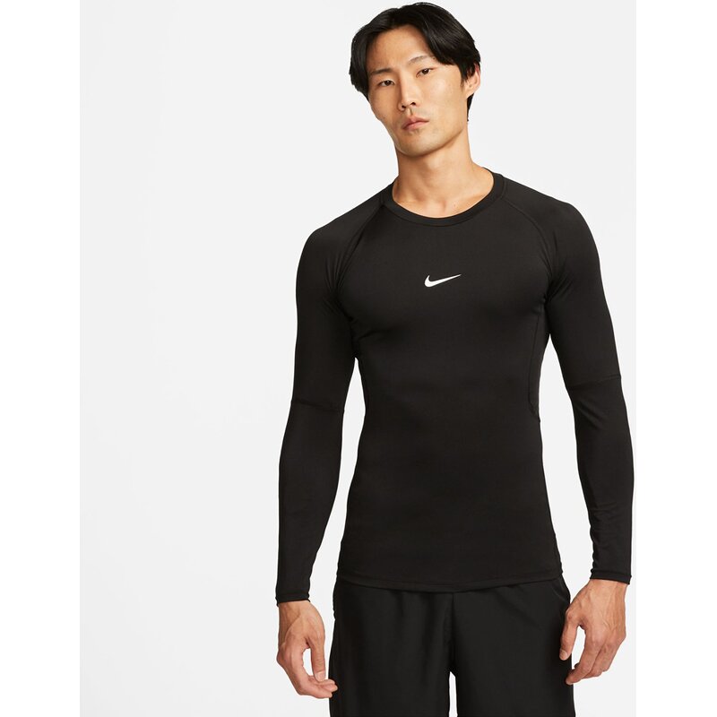 

Sweatshirt m np df tight top ls Nike, черный