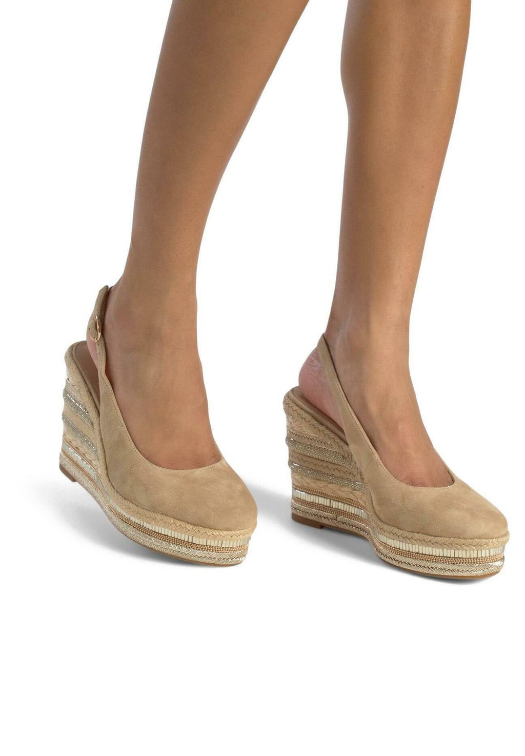 Босоножки на платформе CON PUNTERA REDONDEADA Y CIERRE CON HEBILLA - High heels Alma en Pena, светло-коричневый