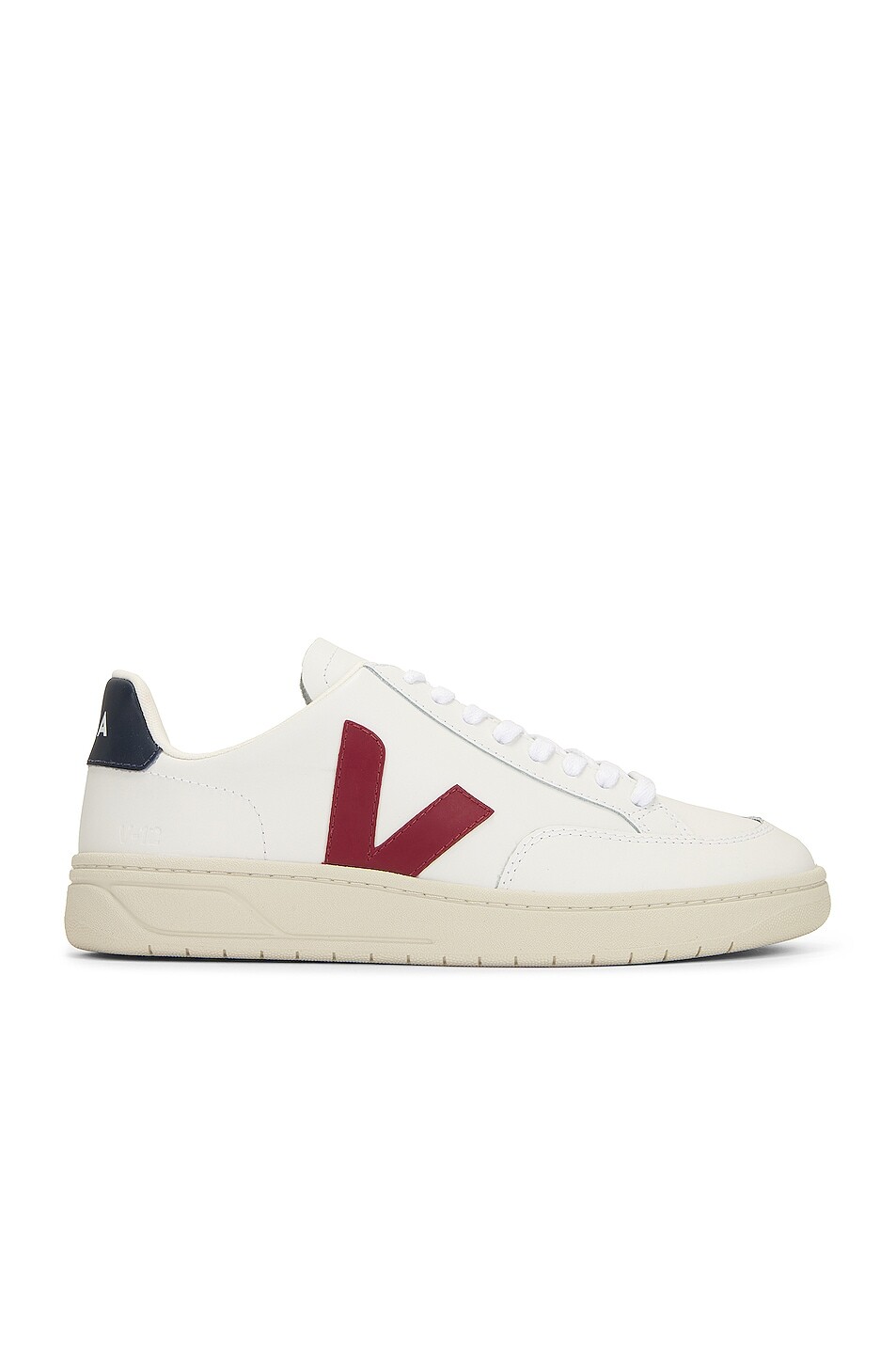 

Кроссовки V-12 Veja, цвет Extra White & Marsala Nautico