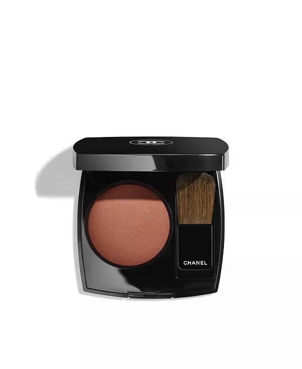 Пудровые румяна Chanel, in love