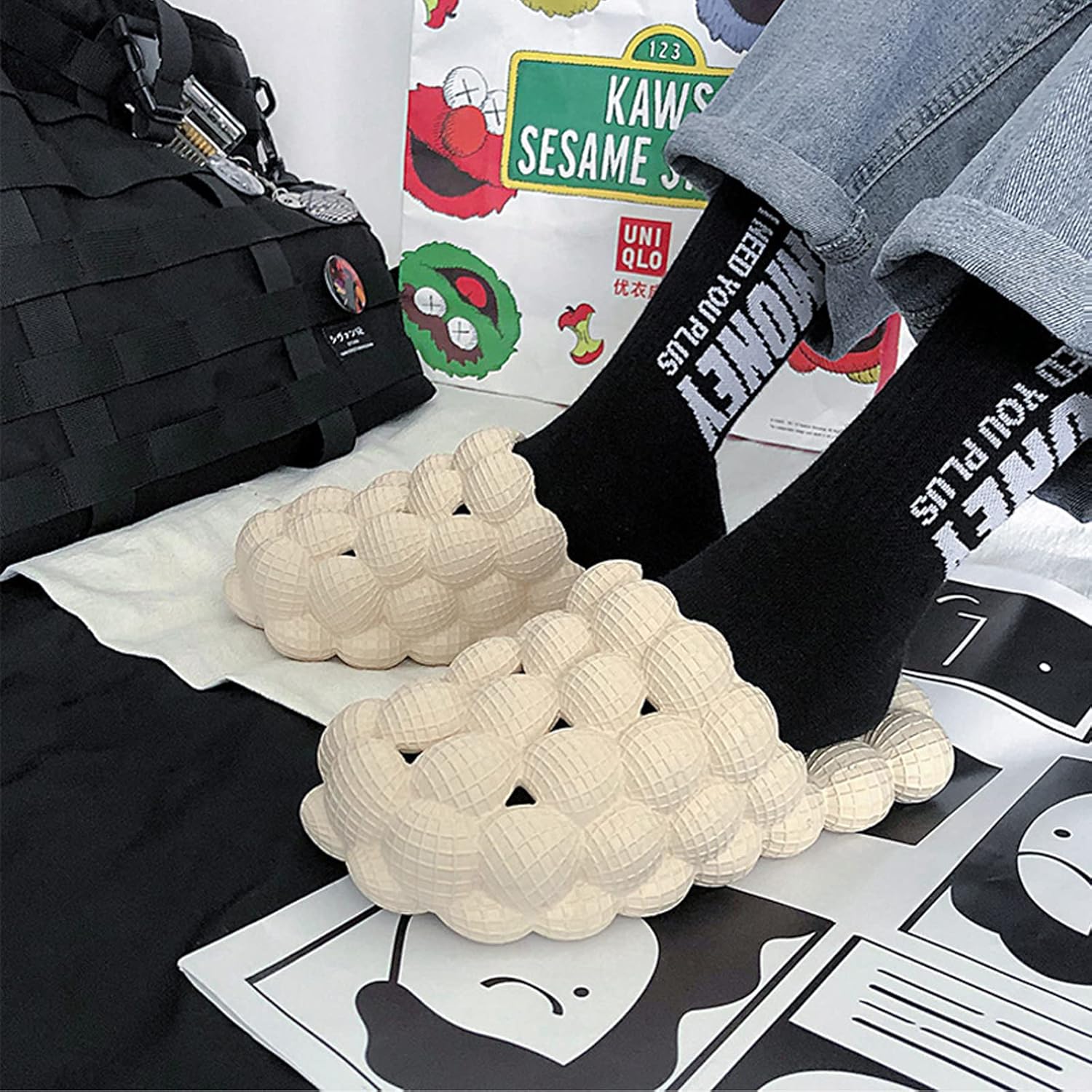 Домашние тапочки Asifn Lychee Bubble для мужчин и женщин, для спортзала, спа, ванной комнаты и улицы, быстросохнущие, мягкие и удобные с массажной подошвой, забавные, противоскользящие тапочки, белый — фото 3