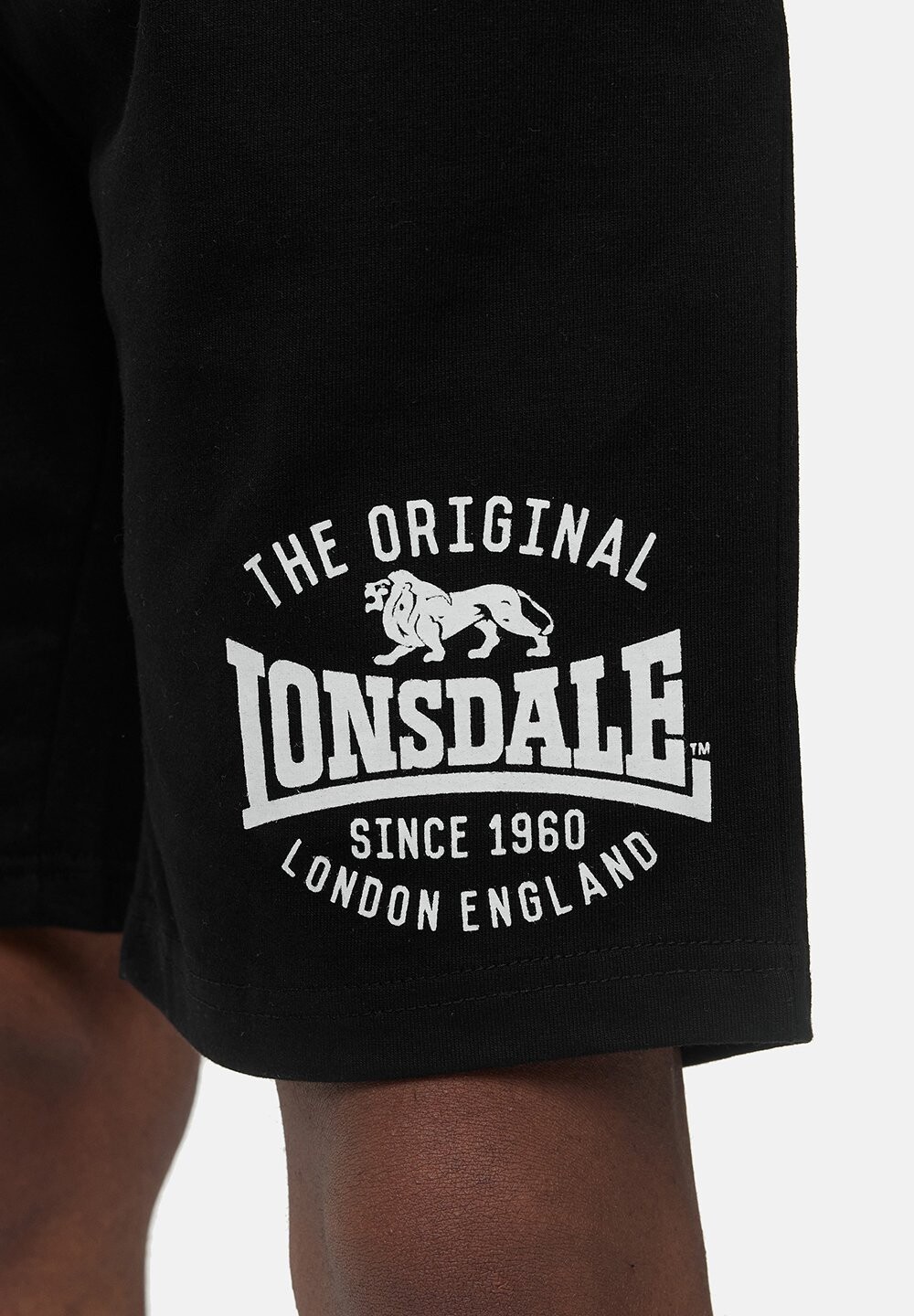 

Шорты NORMALE PASSFORM TRAPRAIN Lonsdale, черный