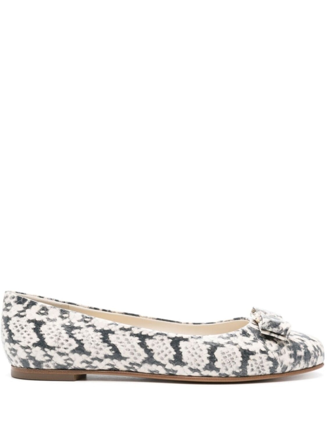 

Ferragamo балетки Vara Bow, нейтральный цвет