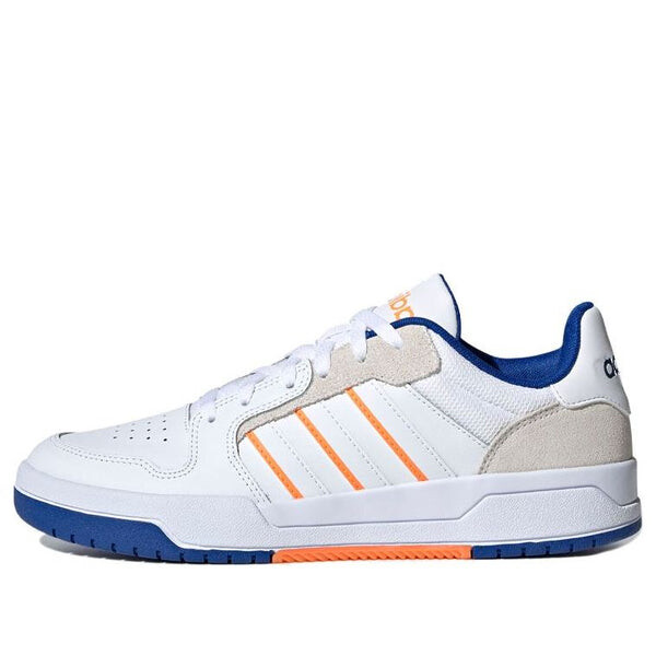 

Кроссовки заманивают в ловушку Adidas, белый
