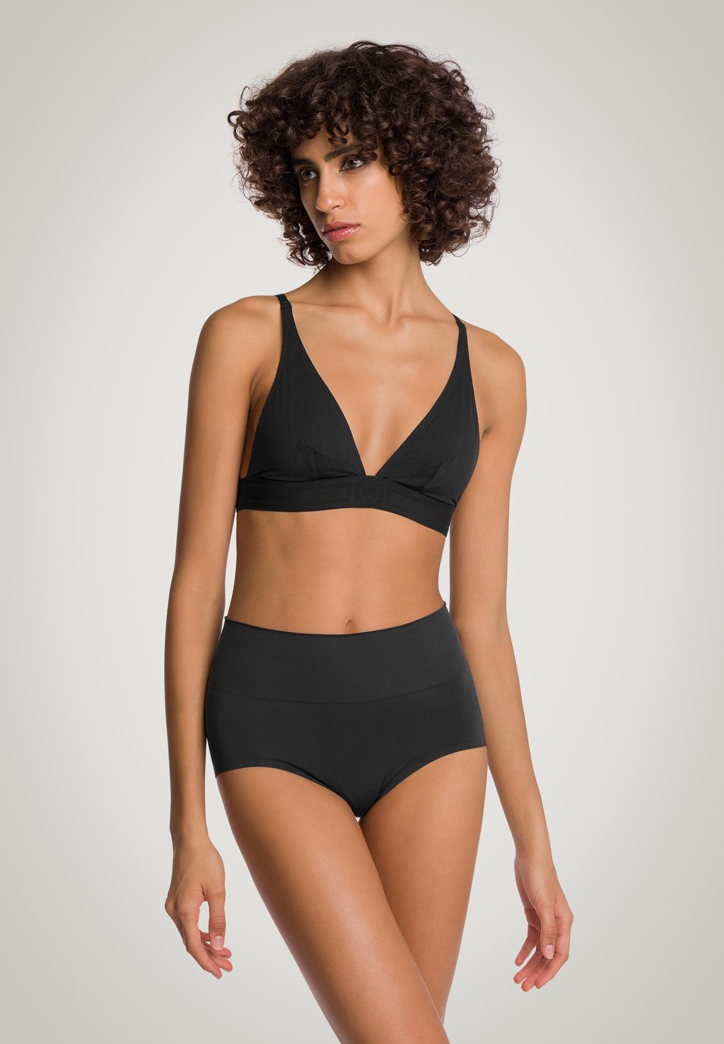 

Корректирующее белье HIGH WAISTED Wolford, черный
