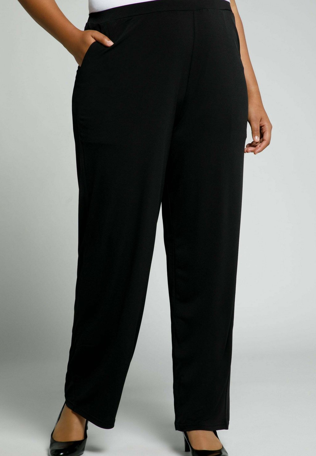 

Брюки RELAXED FIT ELASTIKBUND Ulla Popken, черный