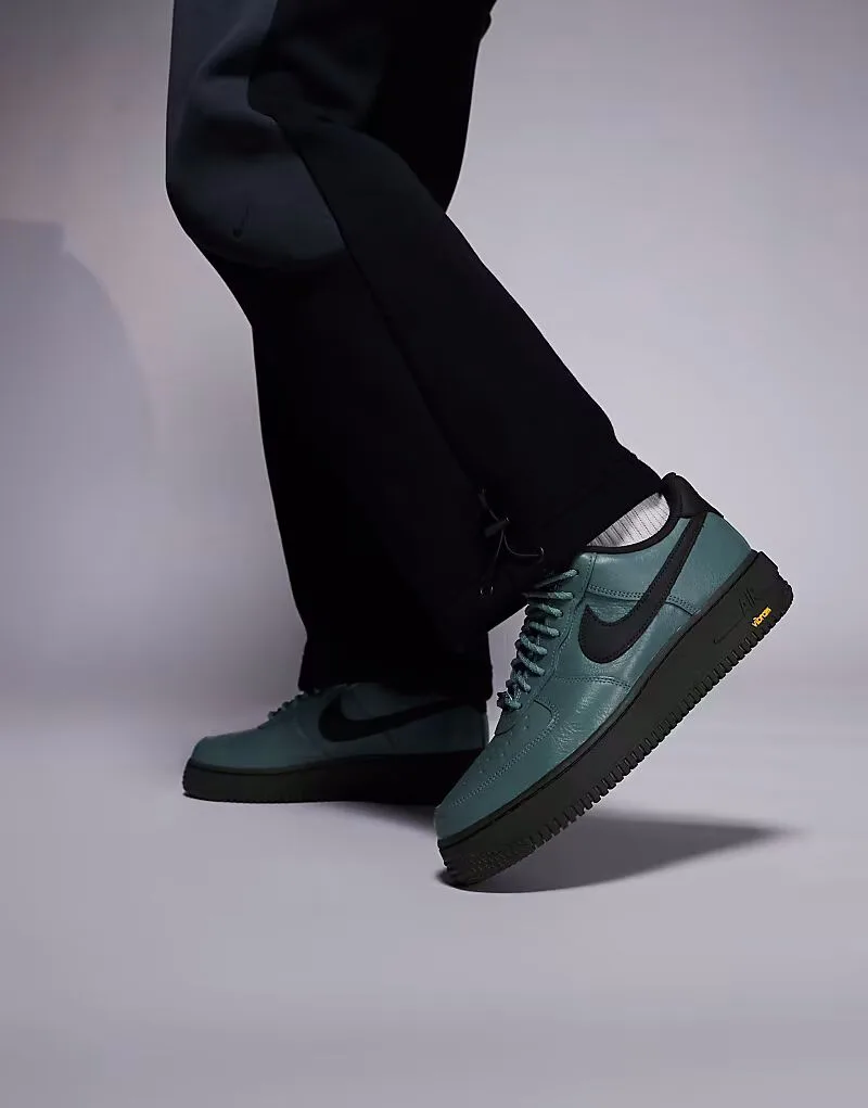Nike Air Force 1 Gore-Tex Vibram зеленого цвета — фото 4